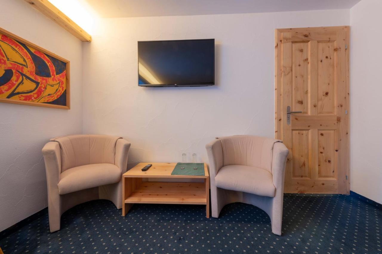 Hotel Grischuna Бивио Екстериор снимка